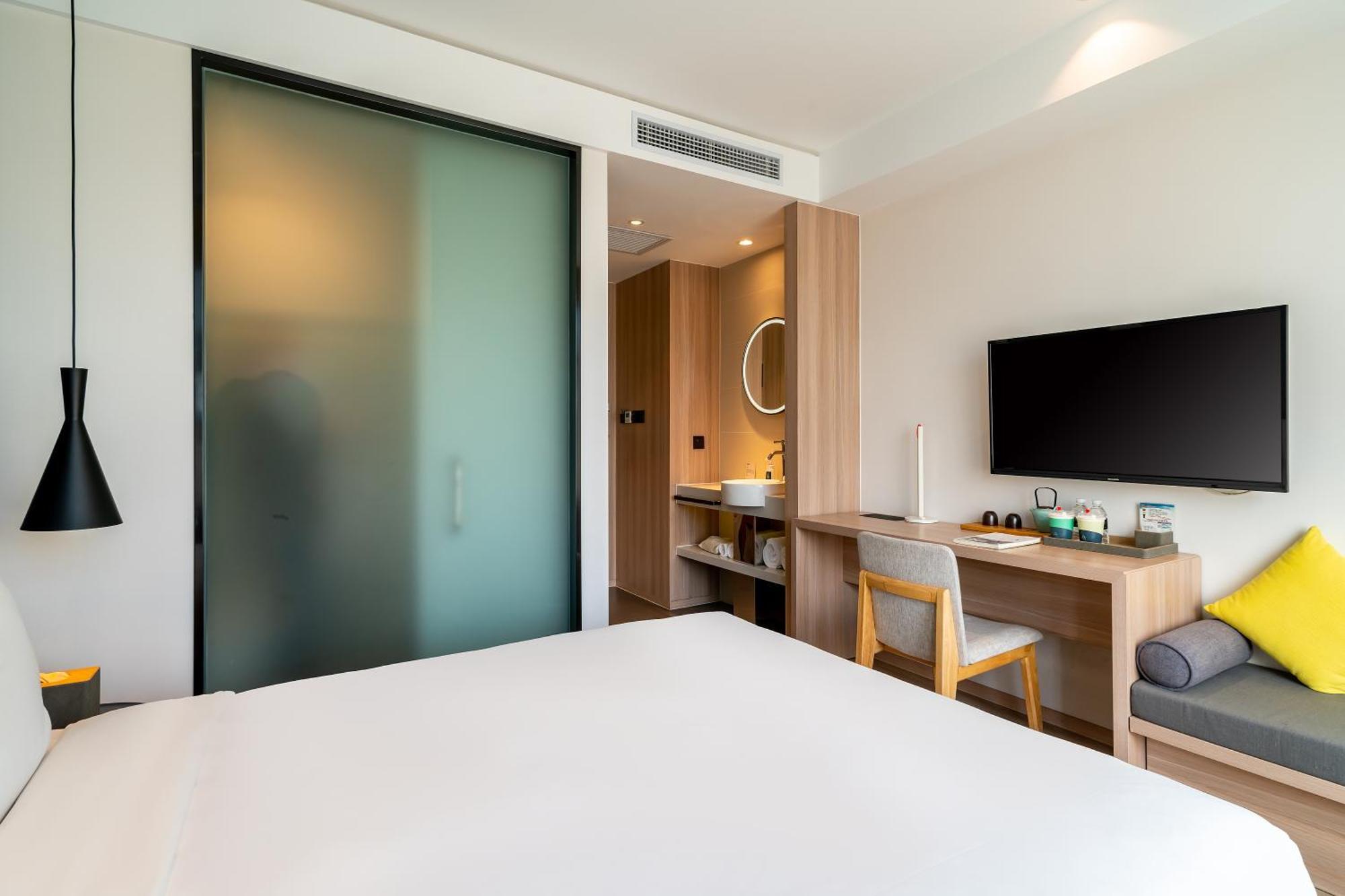 Hotel Atour Lujiazui Minsheng Road Station 4*